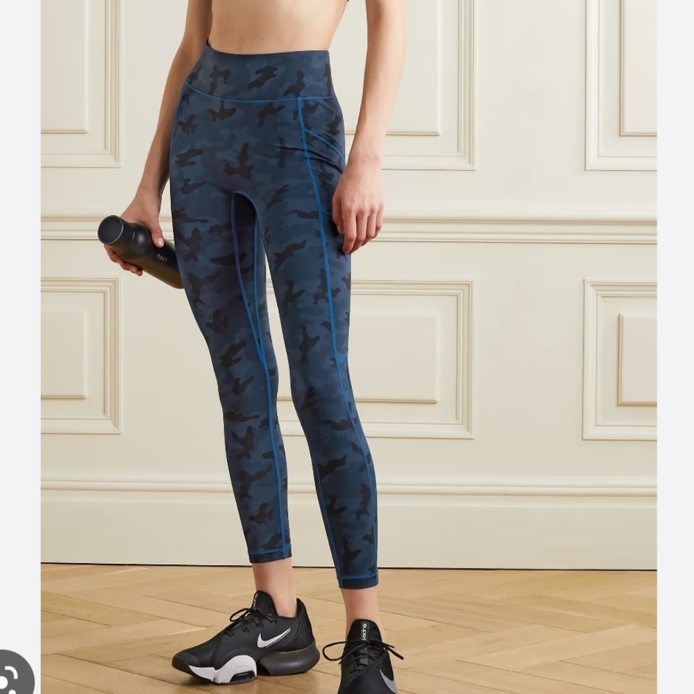 All access center stage pocket leggings